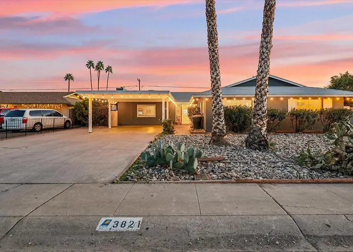 Vacation House! 6Br, Free Heated Pool, Arcade & Hot Tub