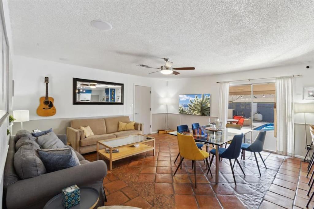 Vacation House! 6br, Free Heated Pool, Arcade & Hot Tub Phoenix