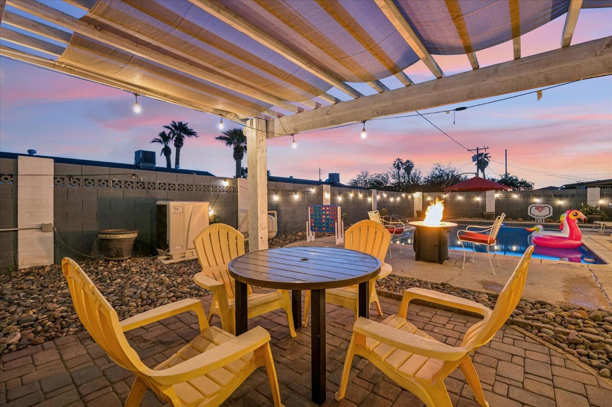 Vacation House! 6br, Free Heated Pool, Arcade & Hot Tub
